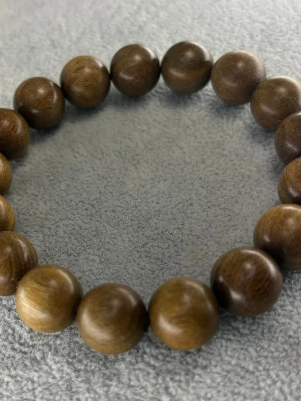 Green Sandalwood Beaded Bracelet 12mm Round Wood Mala 21.16g / 0.747oz